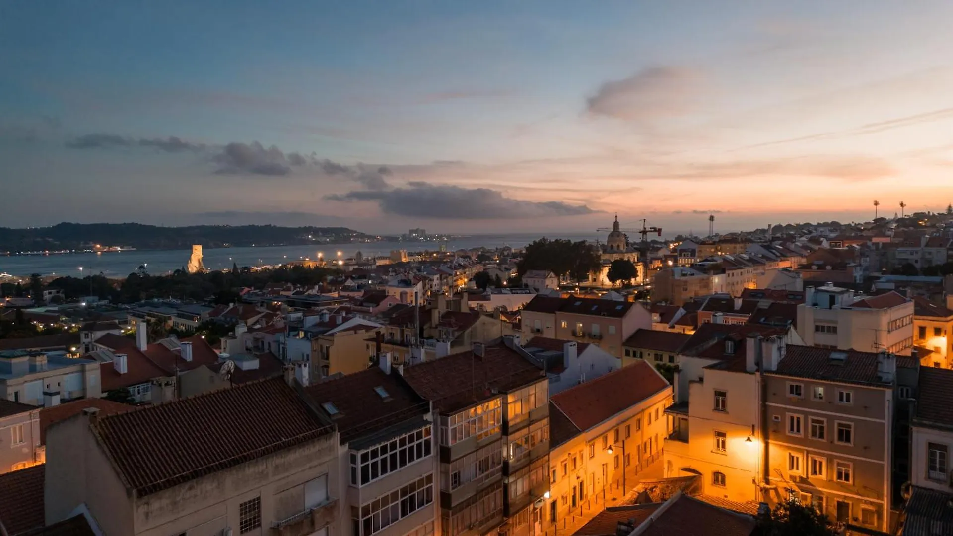 Premium Flat At Ajuda/Belem With Balcony, Parking! Lejlighed Lisboa Portugal