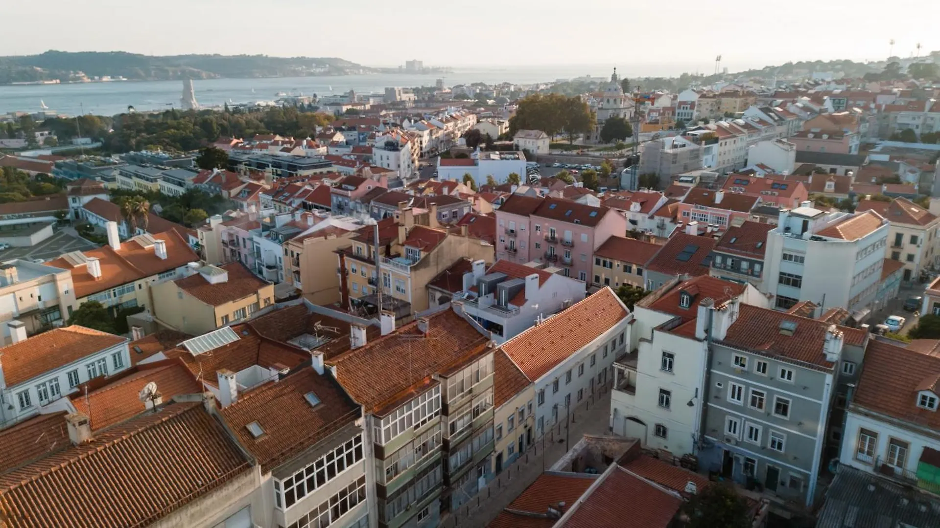 Premium Flat At Ajuda/Belem With Balcony, Parking! Lejlighed Lisboa 0*,  Portugal
