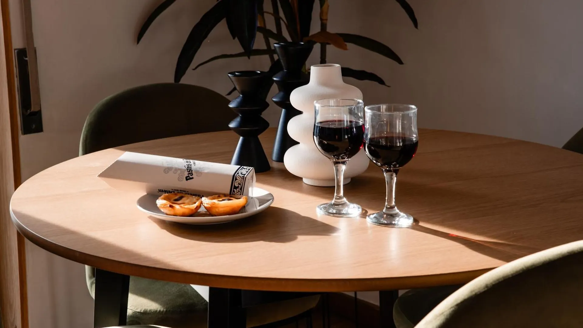 Premium Flat At Ajuda/Belem With Balcony, Parking! Lejlighed Lisboa 0*,  Portugal